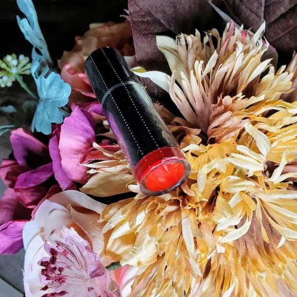 NWT MUA MakeUp Academy High Shine Lipstick 229 Poppy 3.1g - Picture 4 of 10